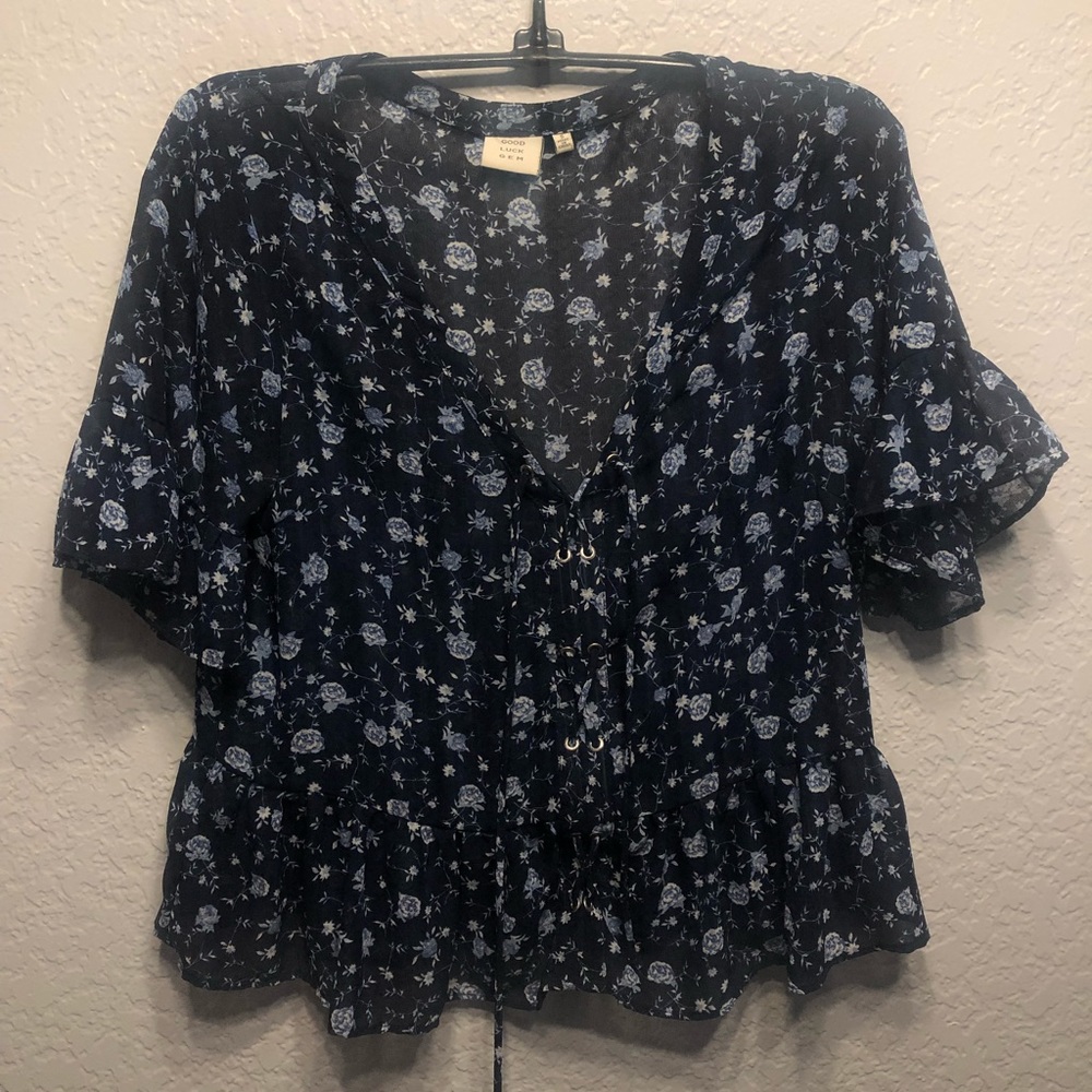 Adorable floral top